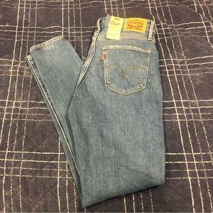 Levi’s 721 High Rise Skinny Jeans